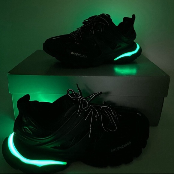 Balenciaga Tracks LED - Picture 11 of 14